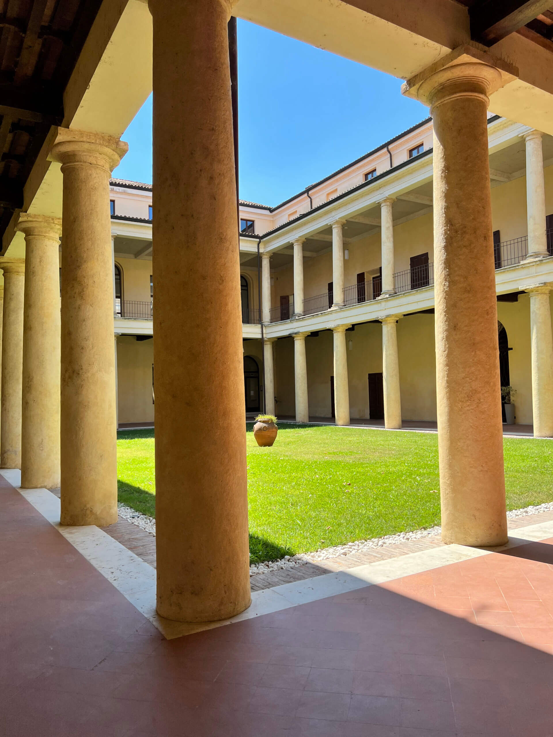 Mantua campus of Unicollege